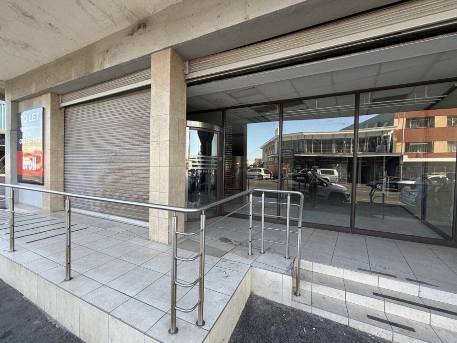 To Let commercial Property for Rent in Woodstock Western Cape